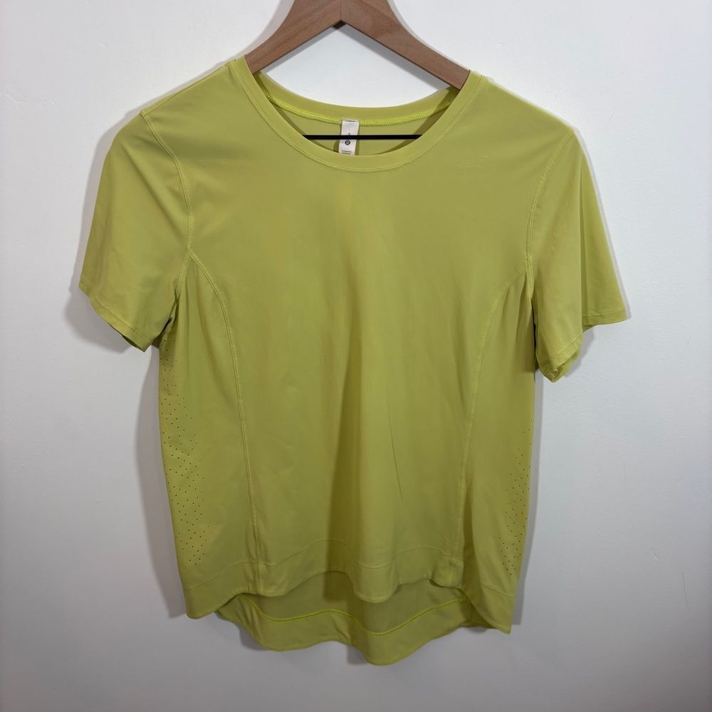 Lululemon shirt with side ventilation holes | size 6